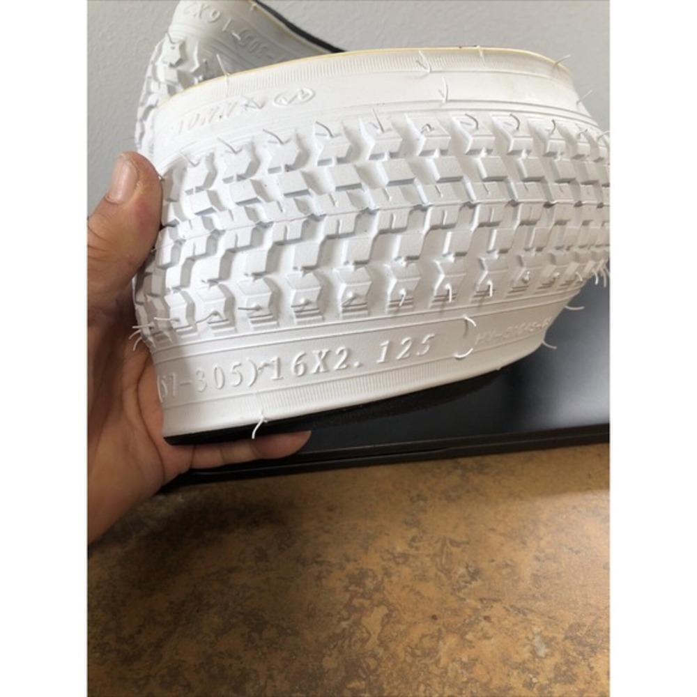Bike tire Innovation 16" NEW‎  white